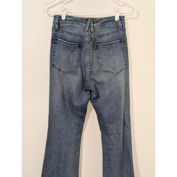 Good American Good Flare Medium Wash Denim Jeans - Size 4/27 - Picture 5 of 7